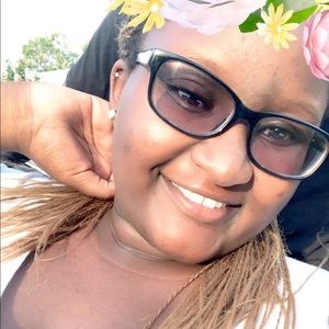 Meet your Posher, Alaina